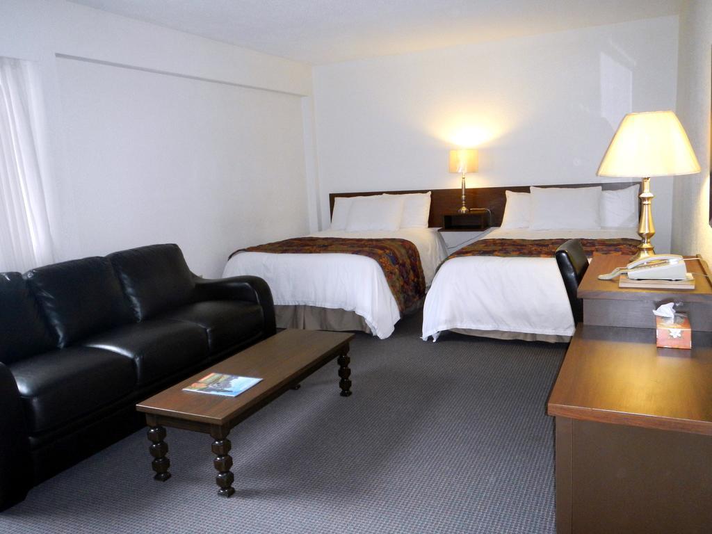 Mayfair Motel Victoria Exterior photo