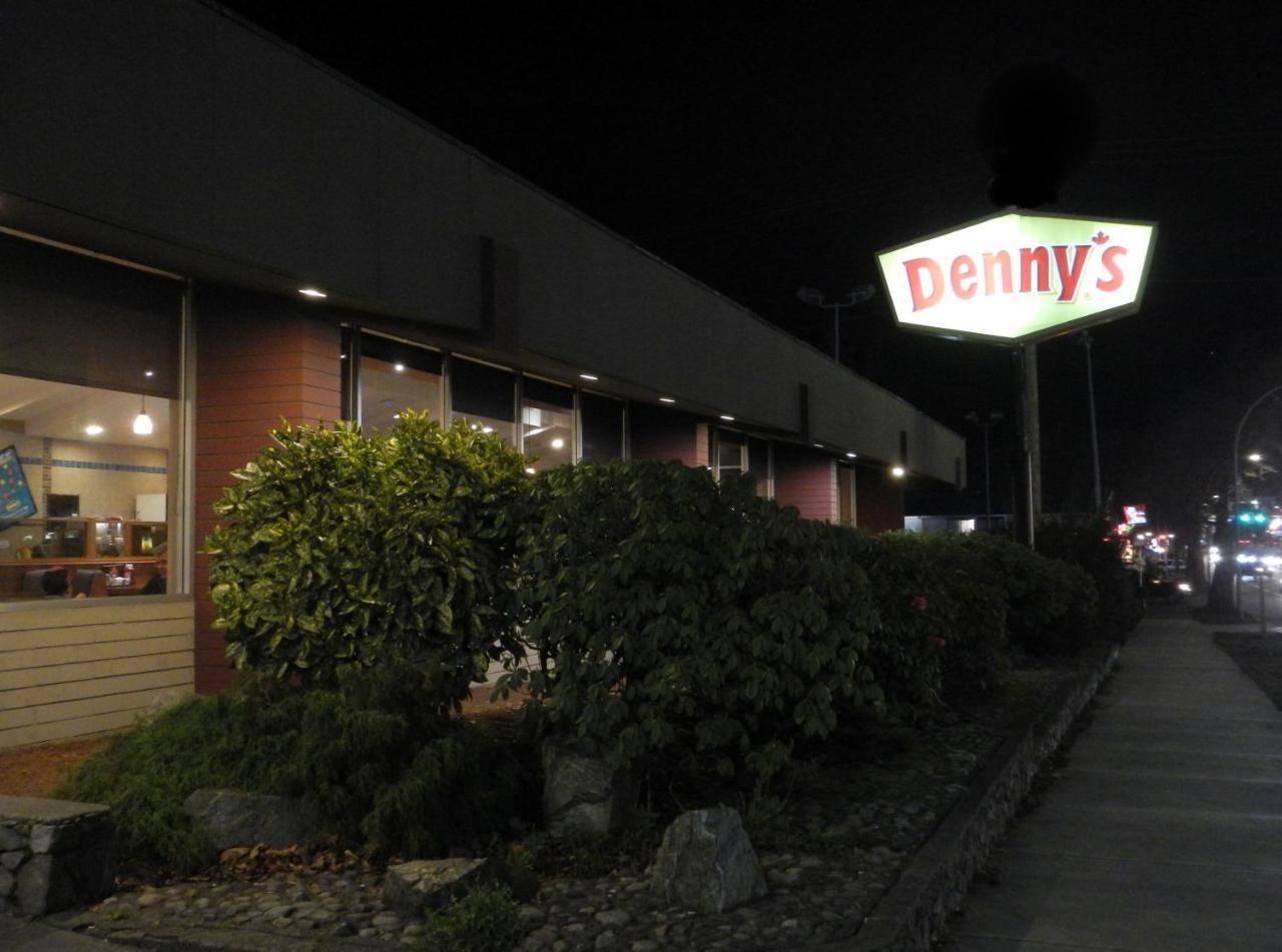 Mayfair Motel Victoria Exterior photo